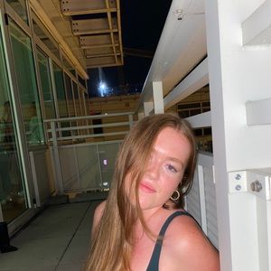 Meet your Posher, Ella